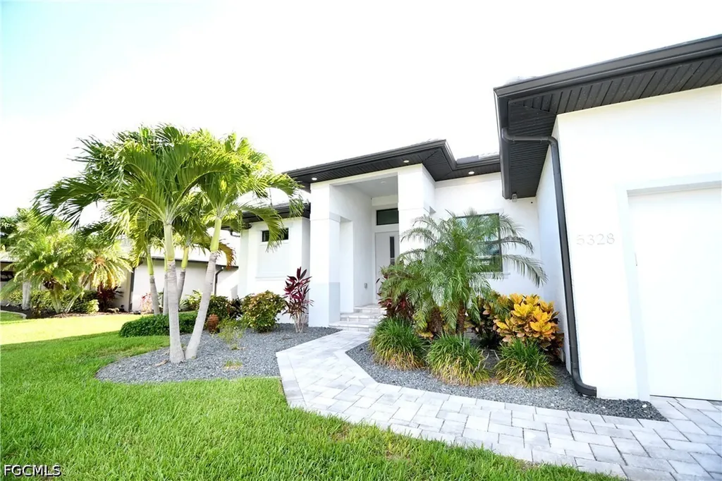 5328 SW 22nd Avenue Cape Coral FL 33914