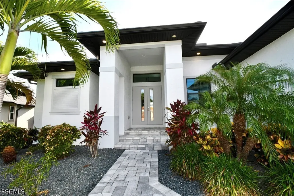 5328 SW 22nd Avenue Cape Coral FL 33914