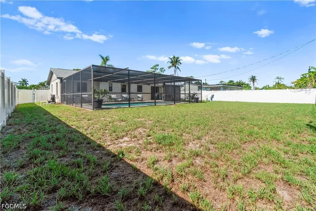 2259 Chandler Avenue Fort Myers FL 33907