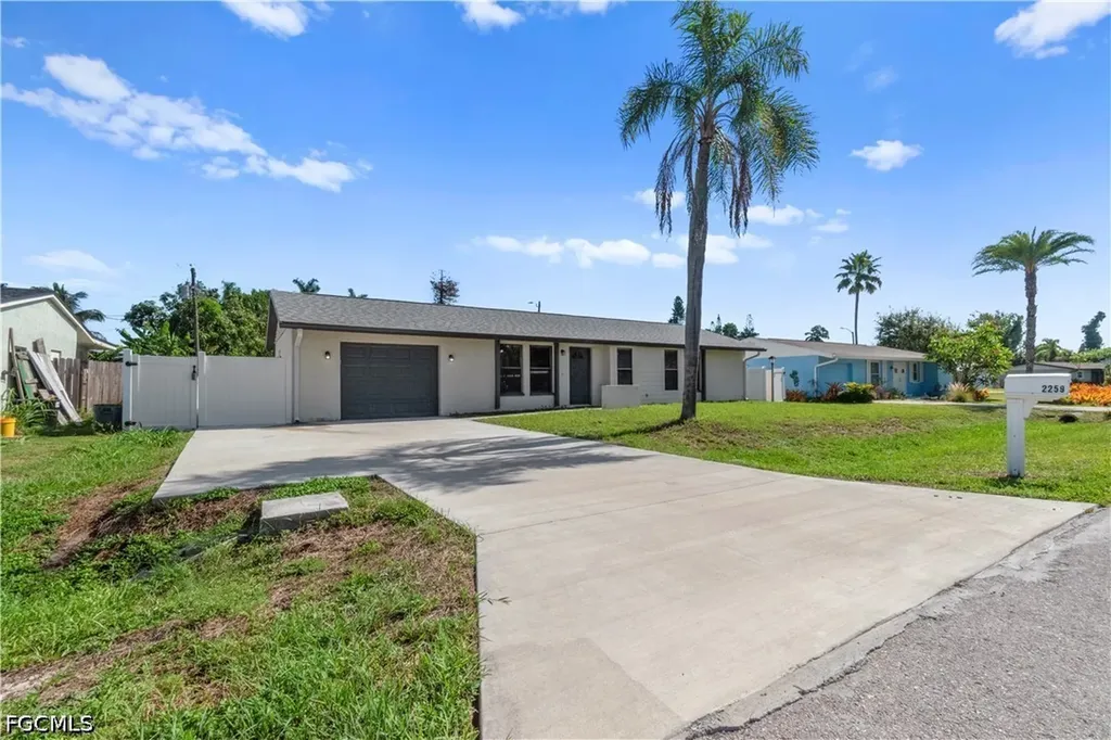 2259 Chandler Avenue Fort Myers FL 33907