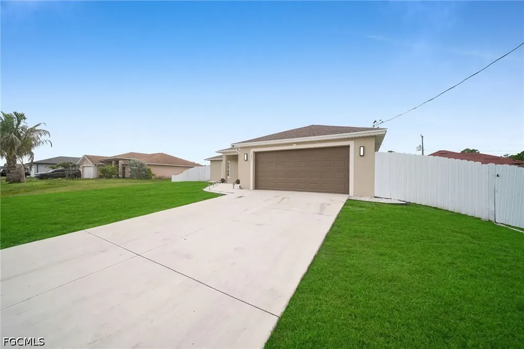 3831 21st Street W Lehigh Acres FL 33971