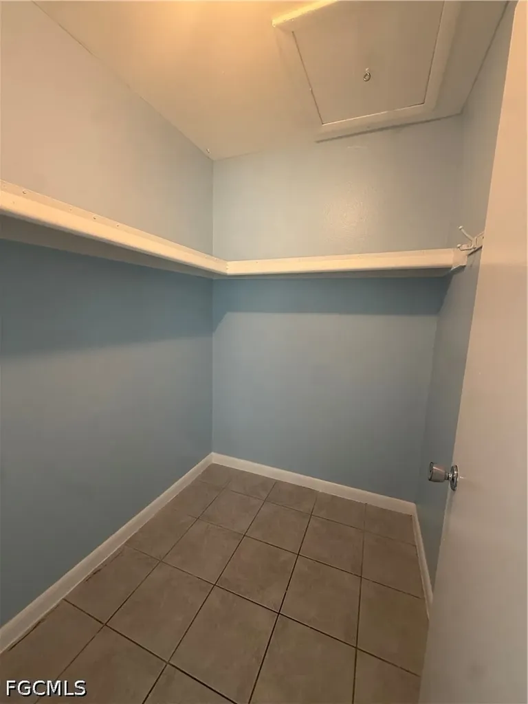 257 Cape Coral Parkway E Cape Coral FL 33904