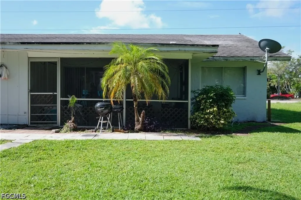 257 Cape Coral Parkway E Cape Coral FL 33904