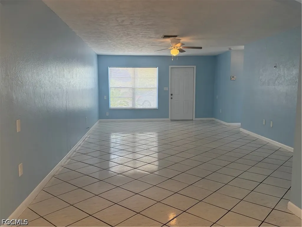 257 Cape Coral Parkway E Cape Coral FL 33904