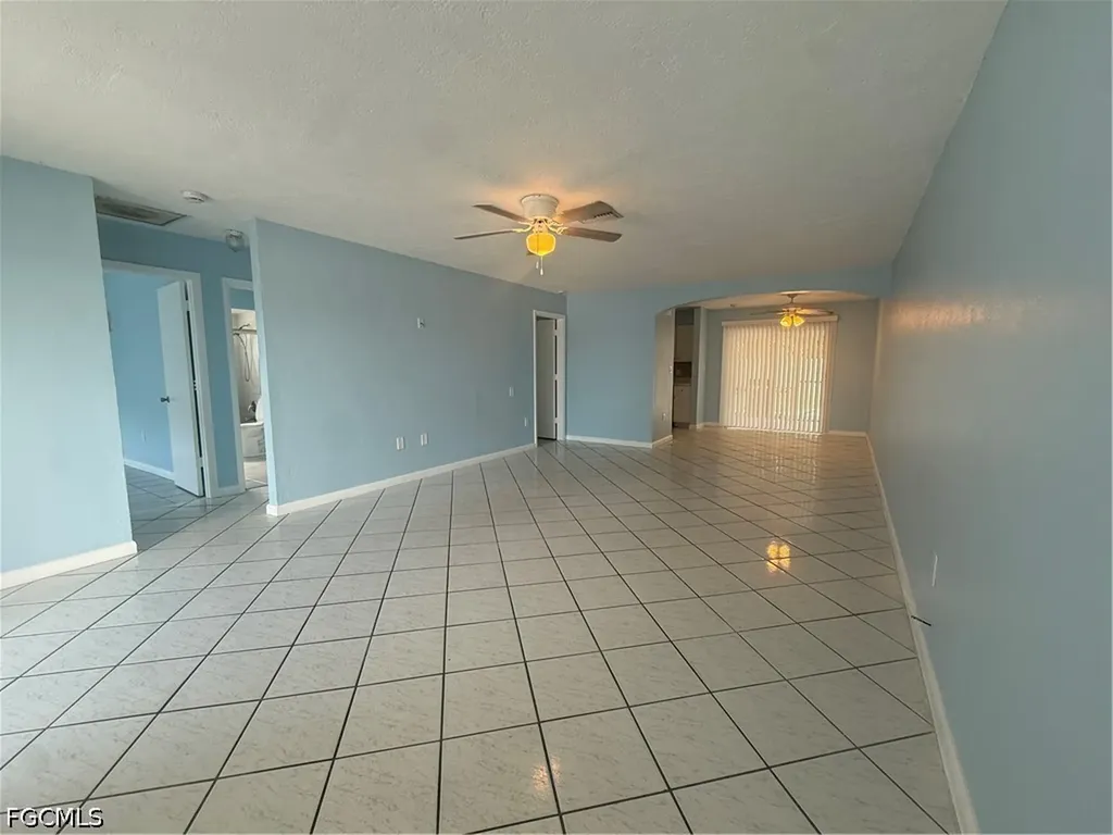 257 Cape Coral Parkway E Cape Coral FL 33904