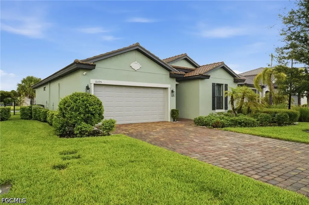 16095 Mistflower Drive Alva FL 33920