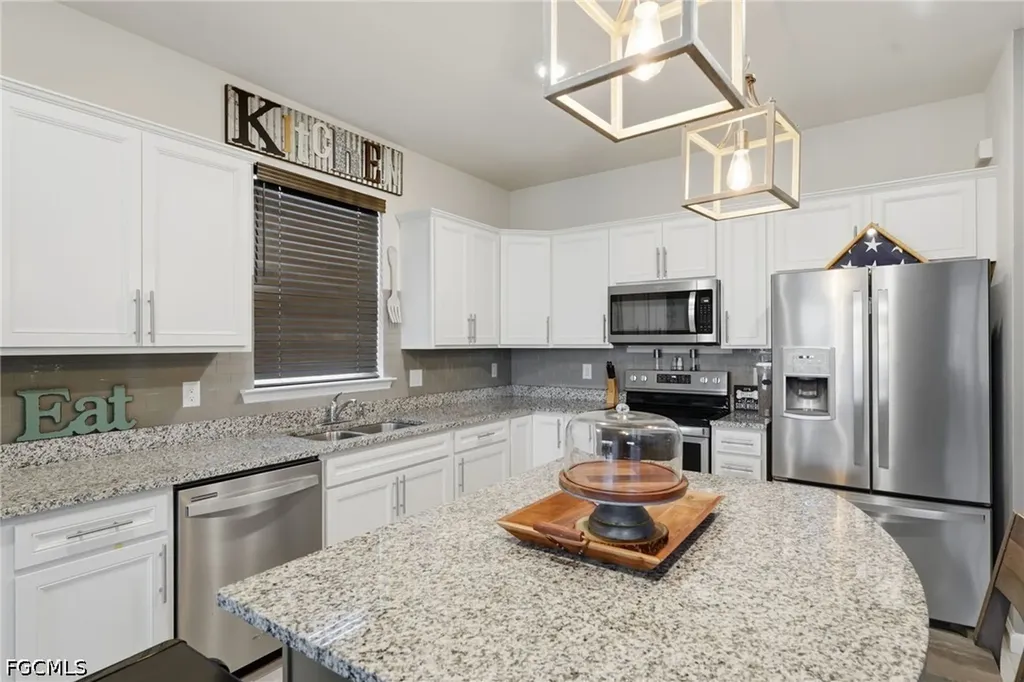 16095 Mistflower Drive Alva FL 33920