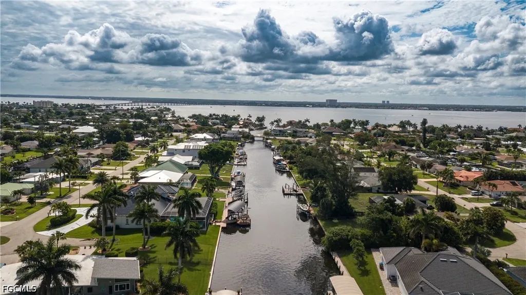 4940 Vincennes Street Cape Coral FL 33904