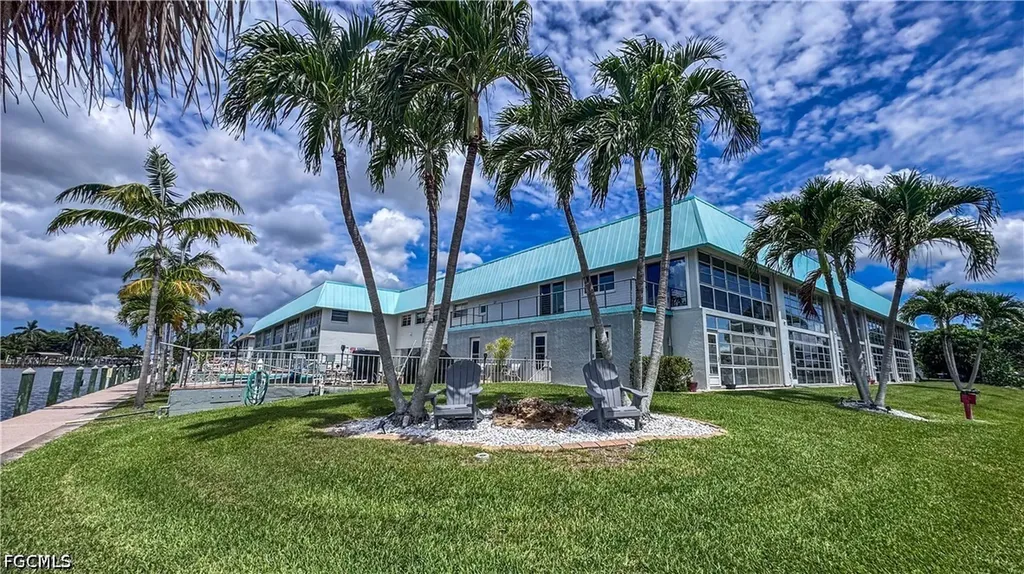 4940 Vincennes Street Cape Coral FL 33904
