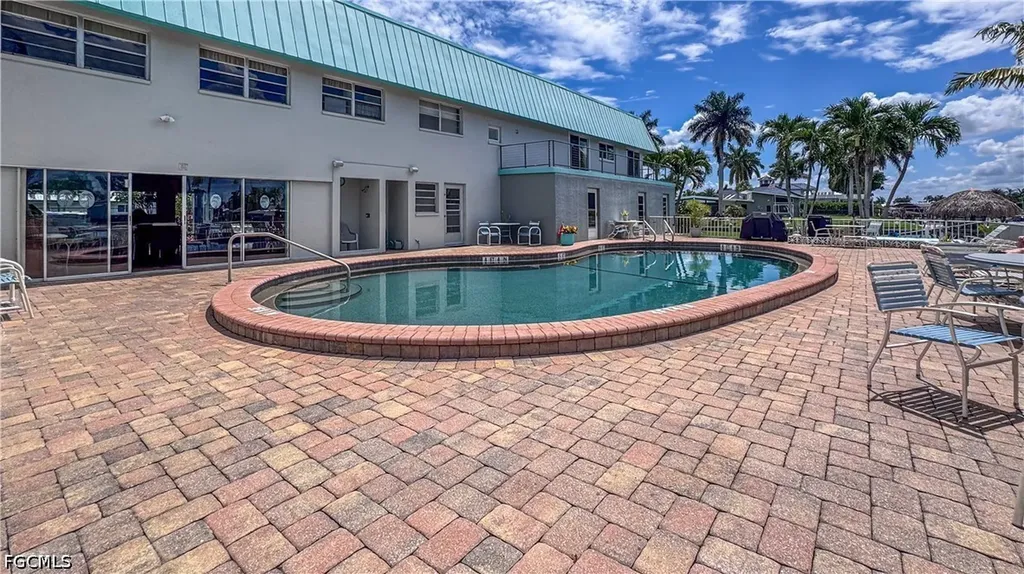 4940 Vincennes Street Cape Coral FL 33904