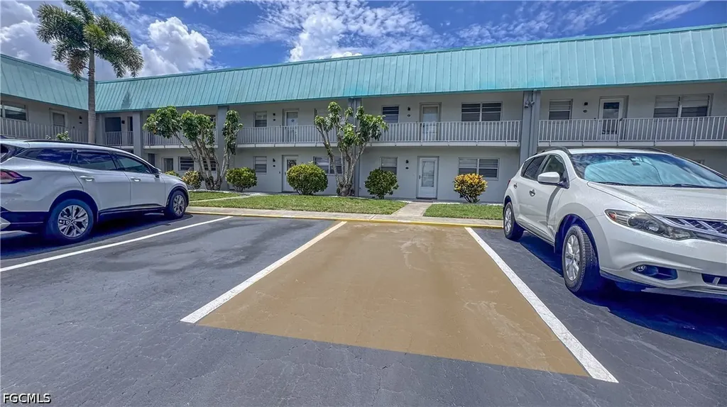 4940 Vincennes Street Cape Coral FL 33904