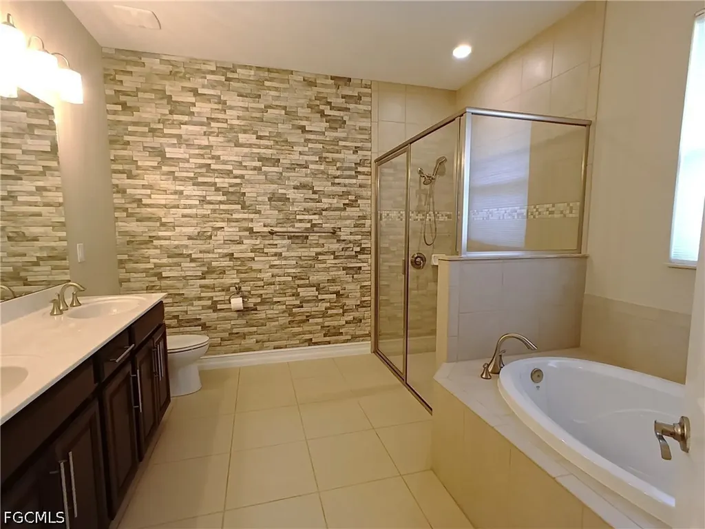 20559 Long Pond Road North Fort Myers FL 33917