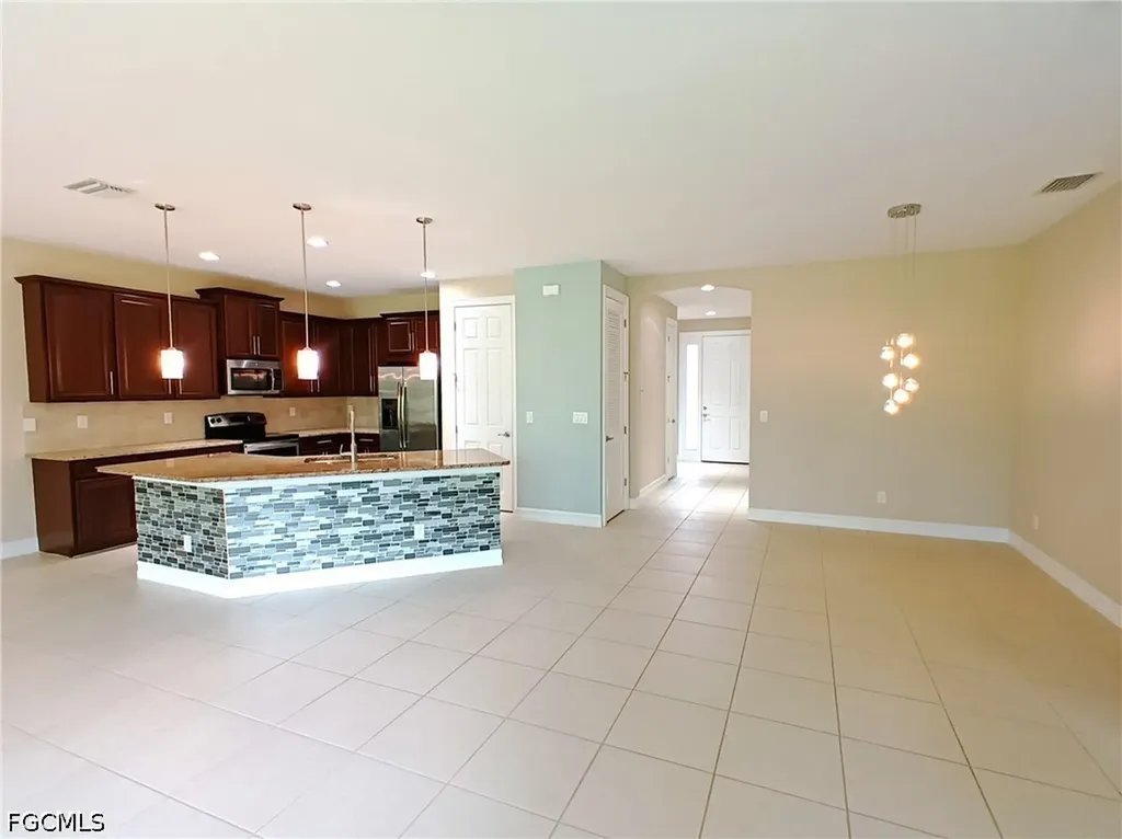 20559 Long Pond Road North Fort Myers FL 33917