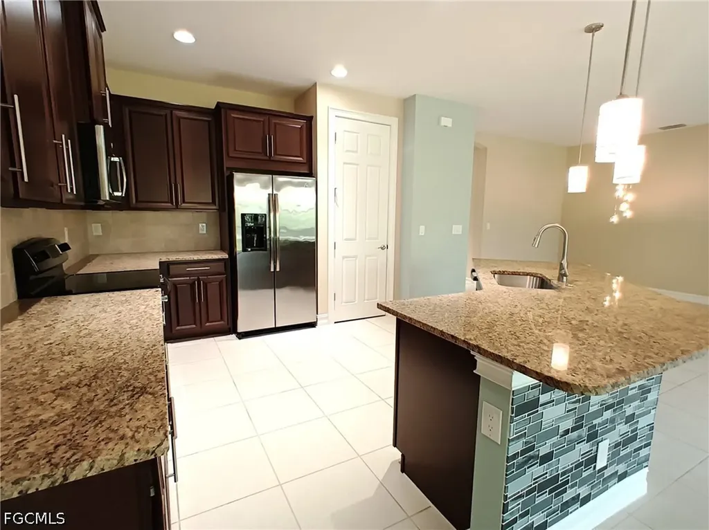 20559 Long Pond Road North Fort Myers FL 33917
