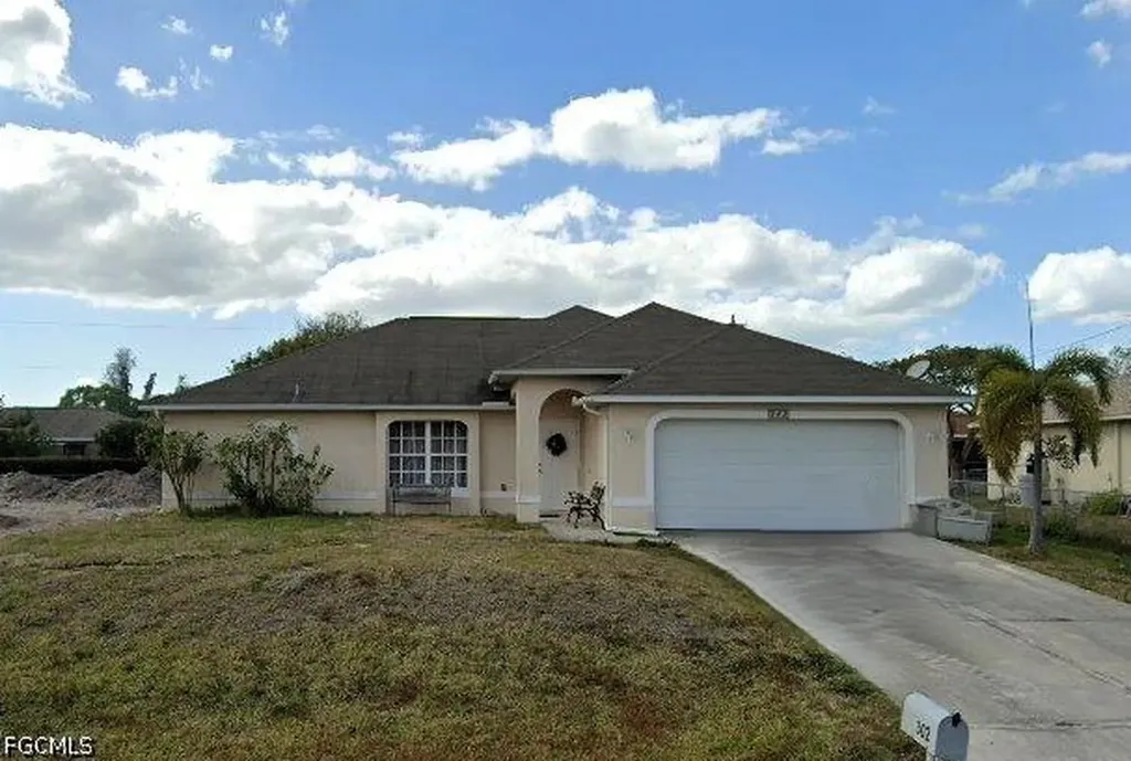 302 NW 2nd Place Cape Coral FL 33993
