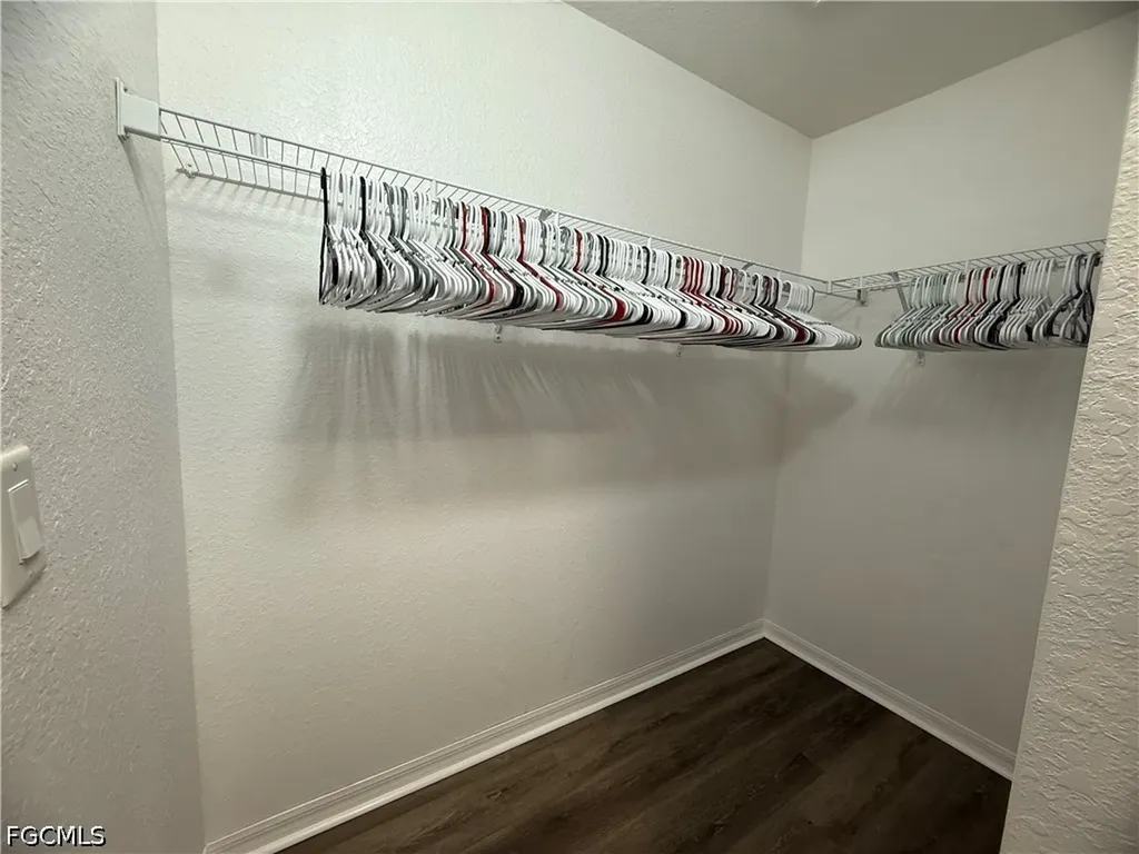 302 NW 2nd Place Cape Coral FL 33993
