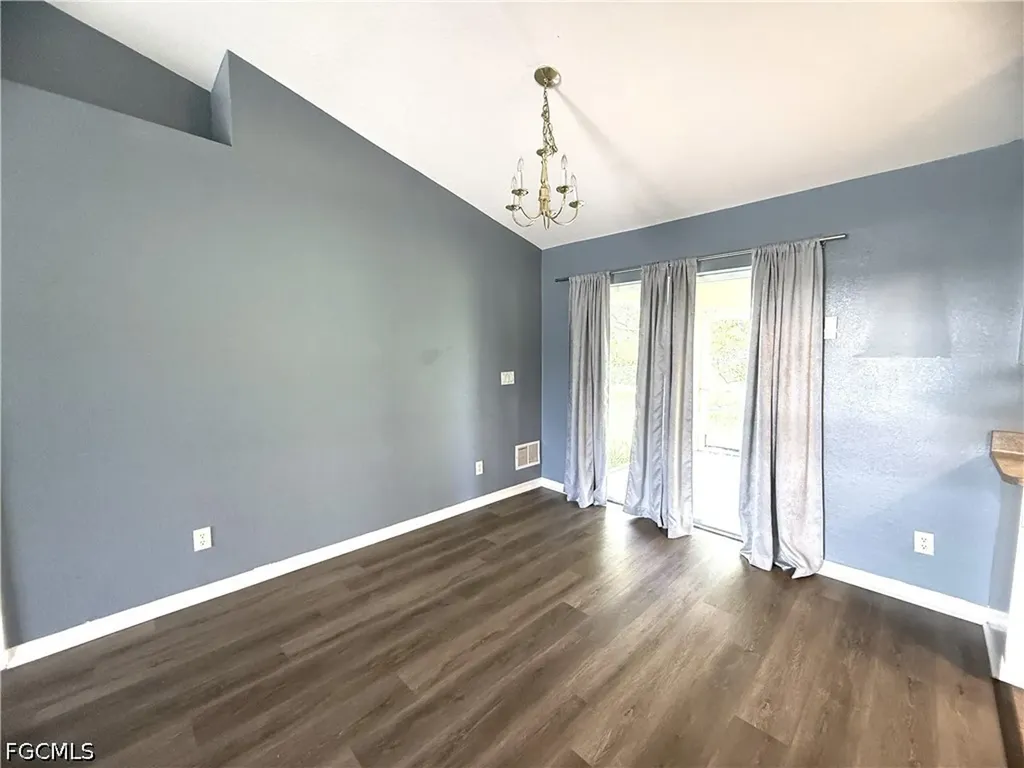 302 NW 2nd Place Cape Coral FL 33993