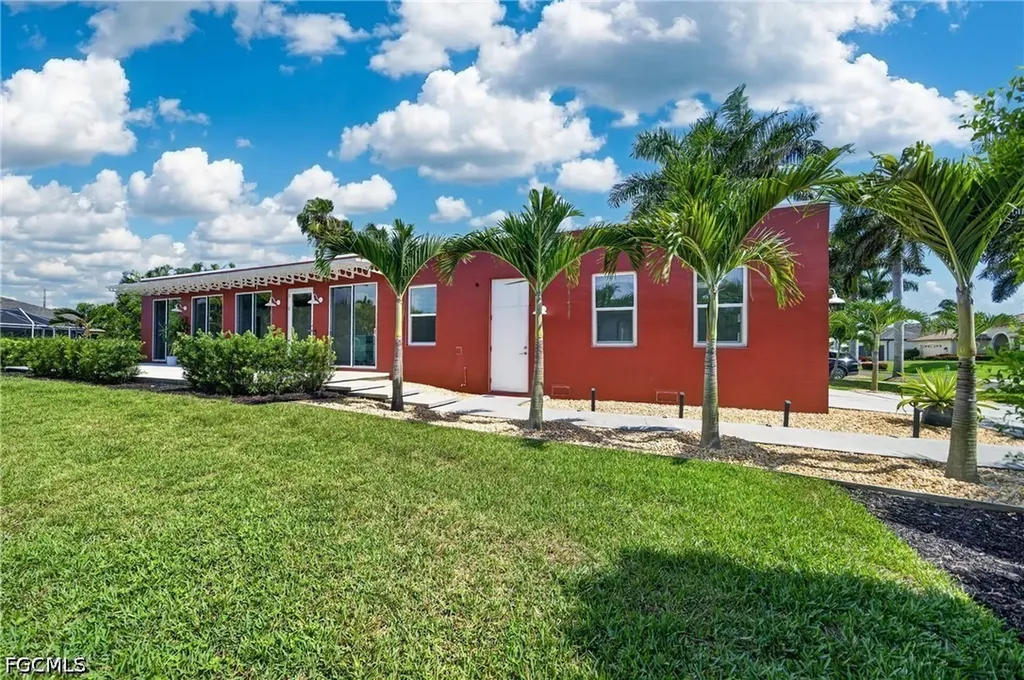 5217 SW 24th Place Cape Coral FL 33914