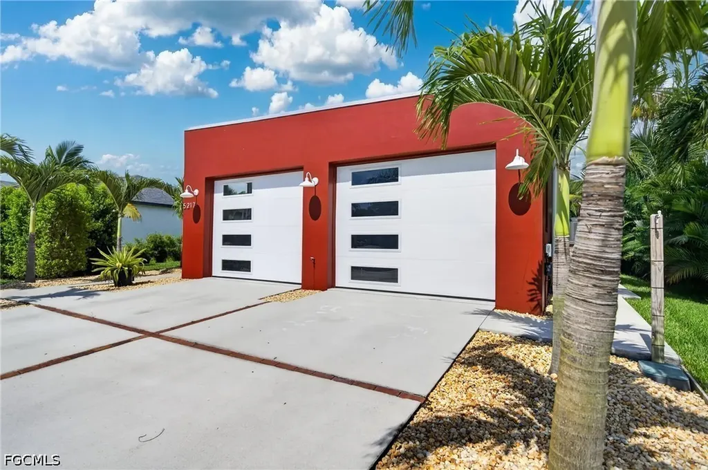 5217 SW 24th Place Cape Coral FL 33914