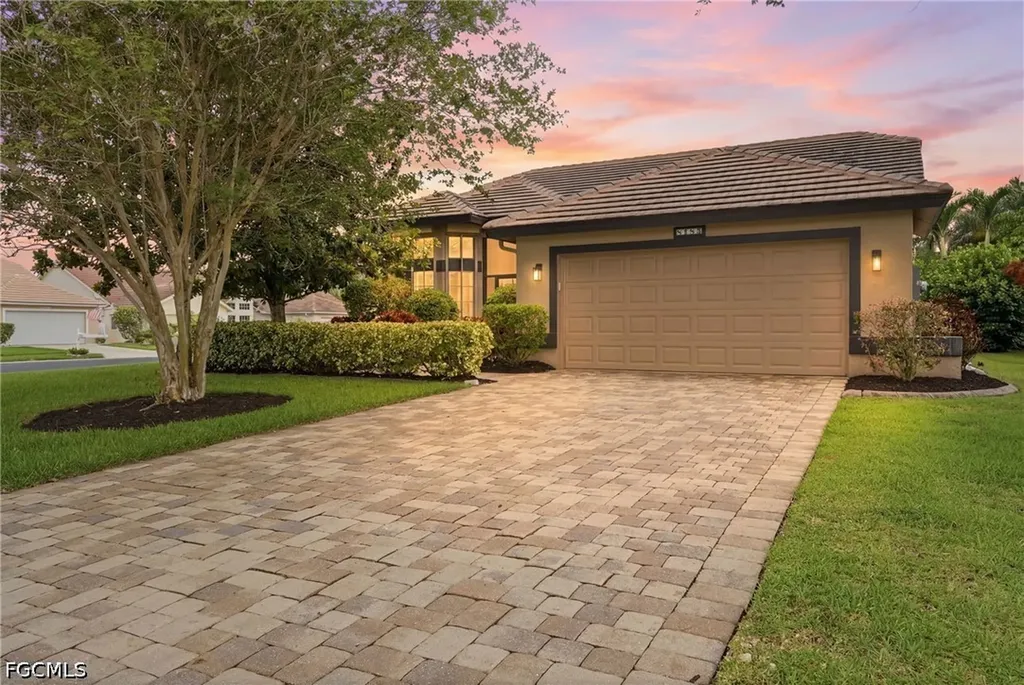 8185 Breton Circle Fort Myers FL 33912