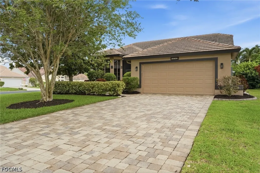 8185 Breton Circle Fort Myers FL 33912