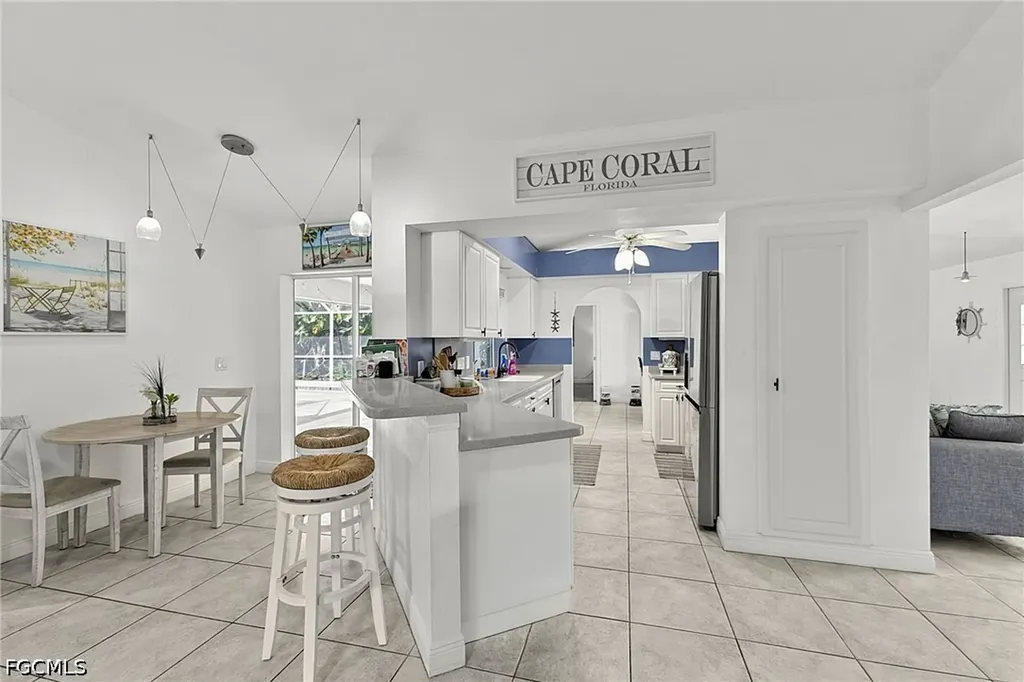 601 SE 19th Street Cape Coral FL 33990
