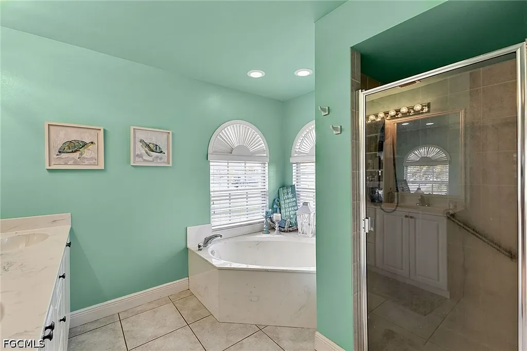 601 SE 19th Street Cape Coral FL 33990