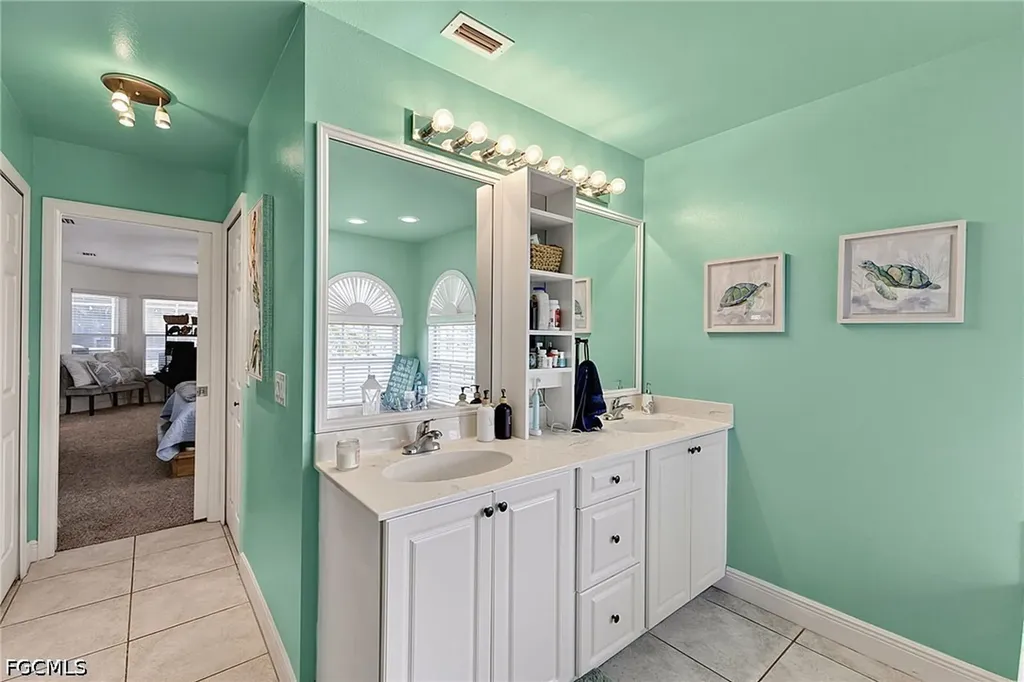 601 SE 19th Street Cape Coral FL 33990