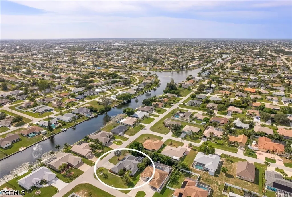 601 SE 19th Street Cape Coral FL 33990