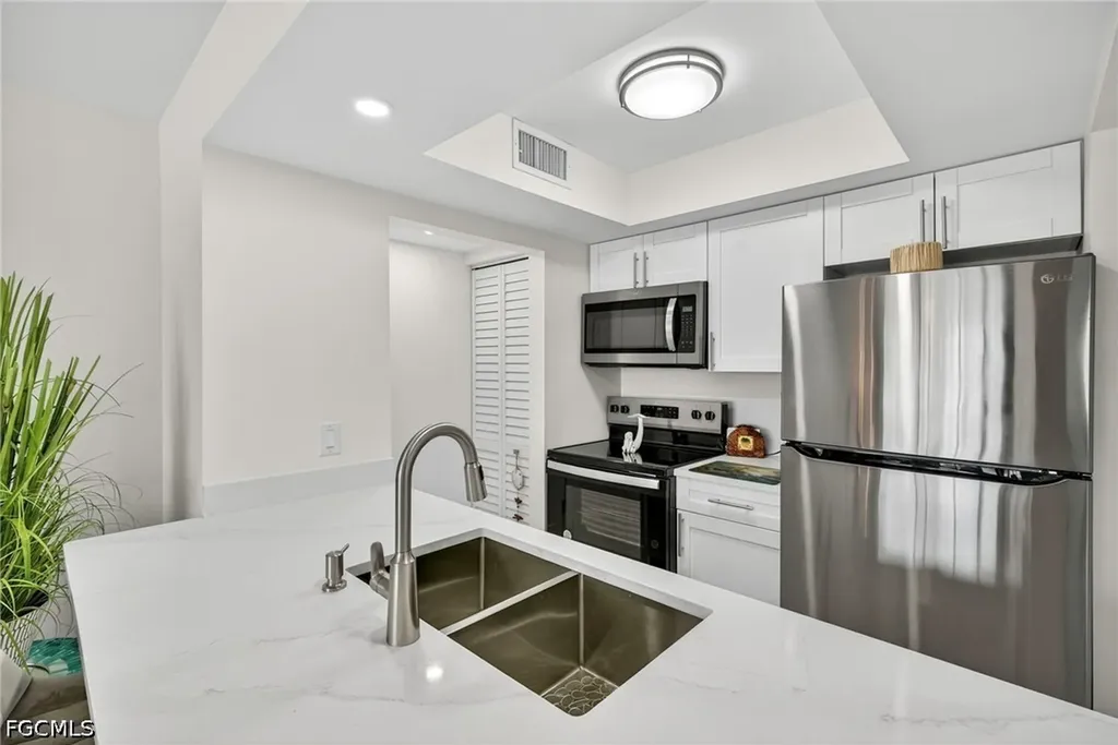 200 Lenell Road Fort Myers Beach FL 33931