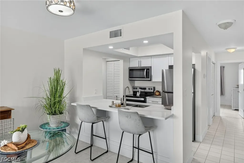 200 Lenell Road Fort Myers Beach FL 33931