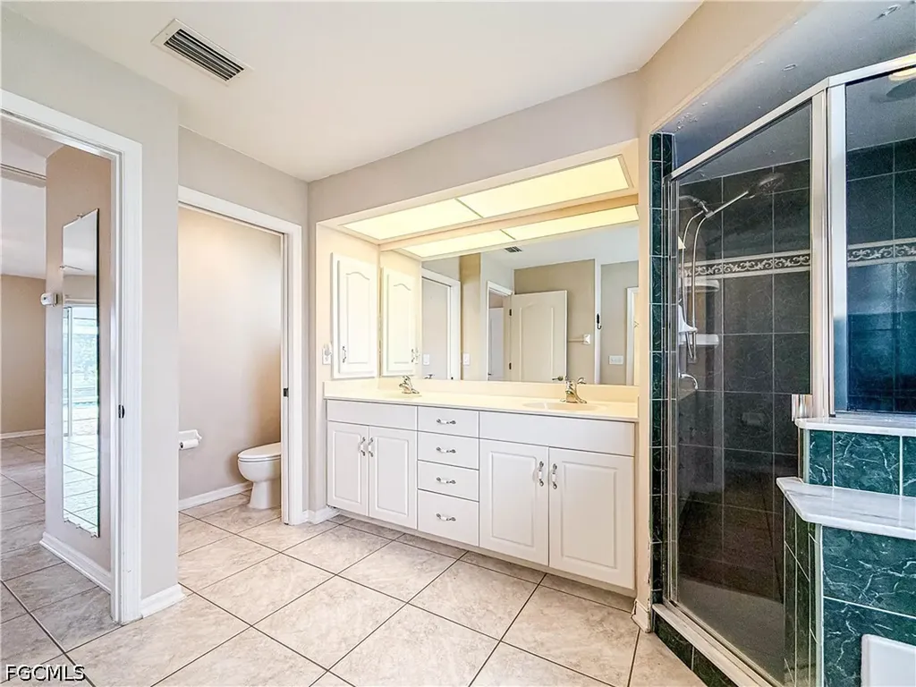 4116 SW 1st Place Cape Coral FL 33914
