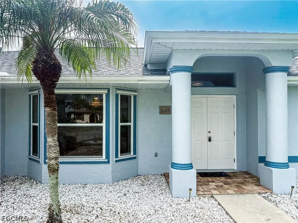 4116 SW 1st Place Cape Coral FL 33914