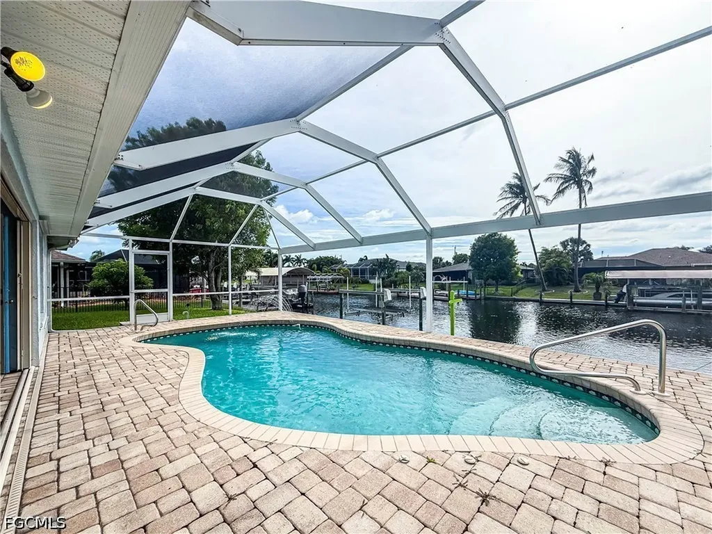 4116 SW 1st Place Cape Coral FL 33914