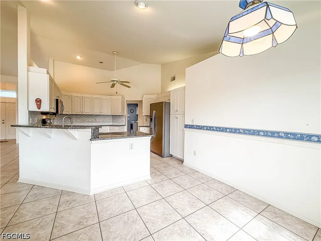4116 SW 1st Place Cape Coral FL 33914