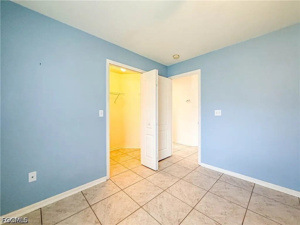 4116 SW 1st Place Cape Coral FL 33914