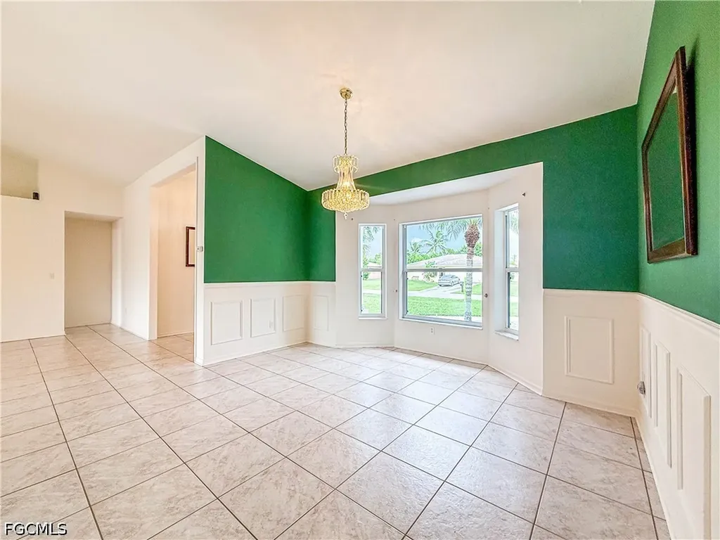 4116 SW 1st Place Cape Coral FL 33914