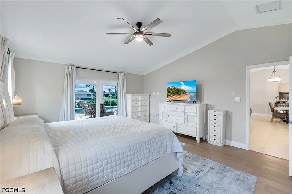 204 SE 20th Place Cape Coral FL 33990