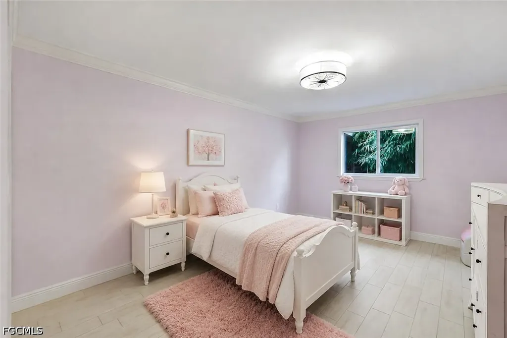 204 SE 20th Place Cape Coral FL 33990