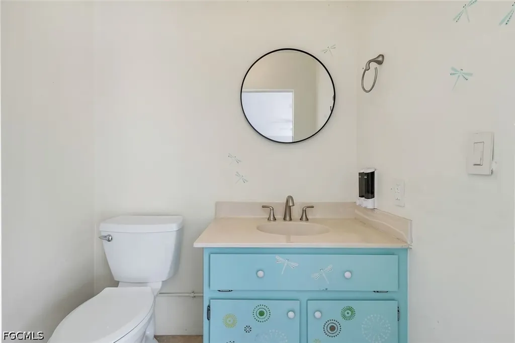 204 SE 20th Place Cape Coral FL 33990