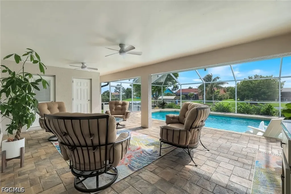 204 SE 20th Place Cape Coral FL 33990