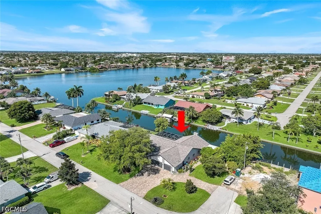 204 SE 20th Place Cape Coral FL 33990