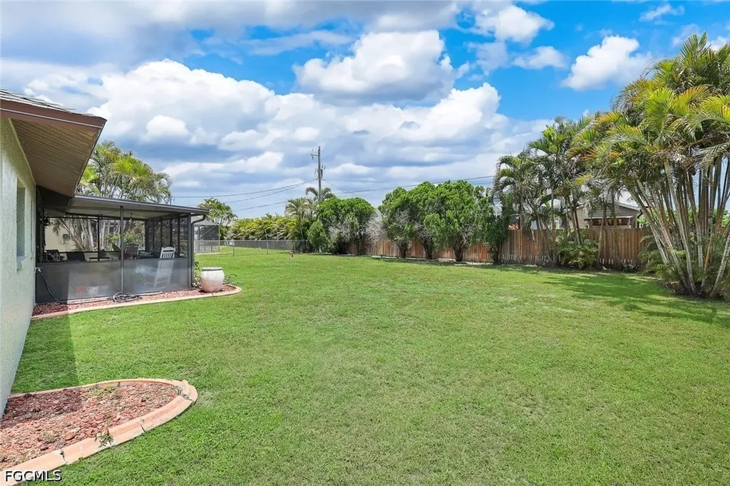 622 SW 22nd Terrace Cape Coral FL 33991