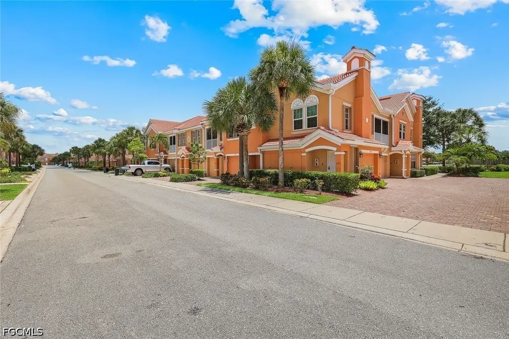 1795 Concordia Lake Circle Cape Coral FL 33909