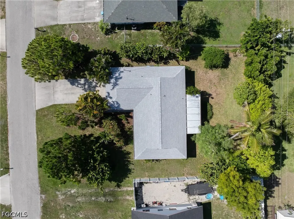208 NE 9th Avenue Cape Coral FL 33909