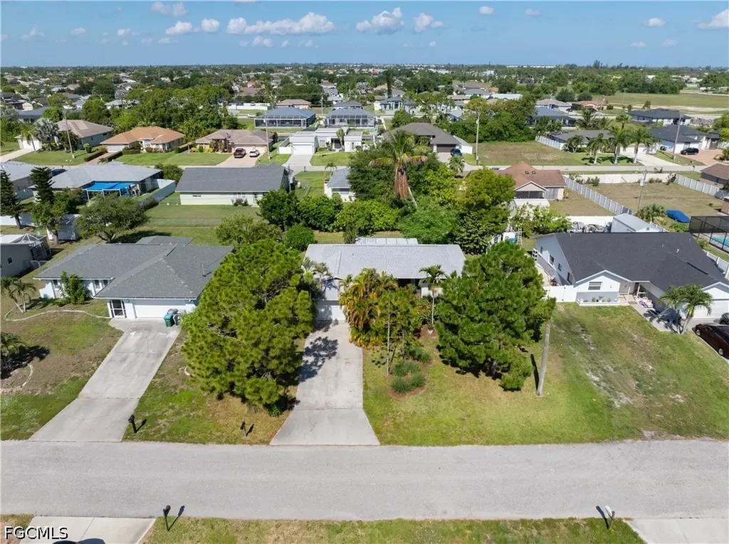 208 NE 9th Avenue Cape Coral FL 33909