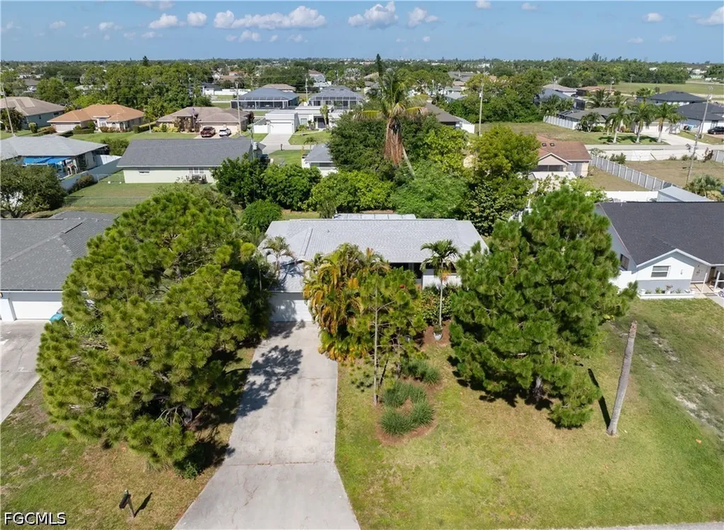 208 NE 9th Avenue Cape Coral FL 33909