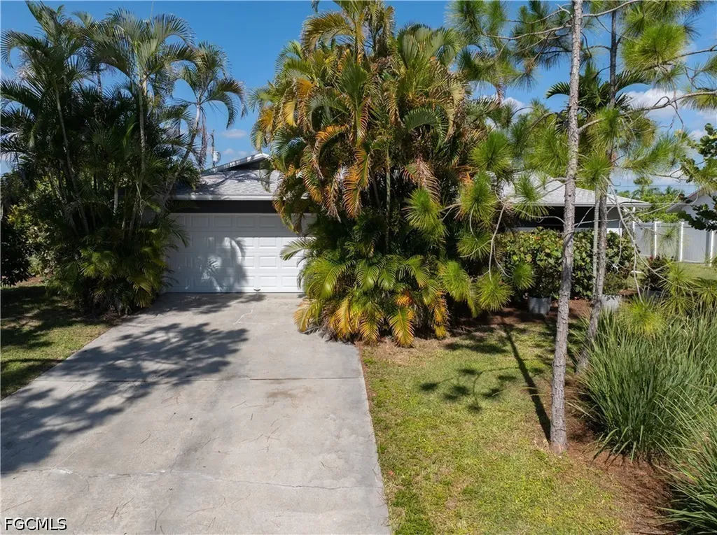 208 NE 9th Avenue Cape Coral FL 33909