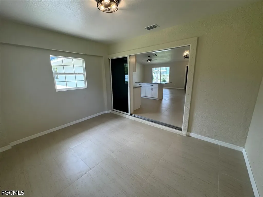 4426 SW Santa Barbara Place Cape Coral FL 33914