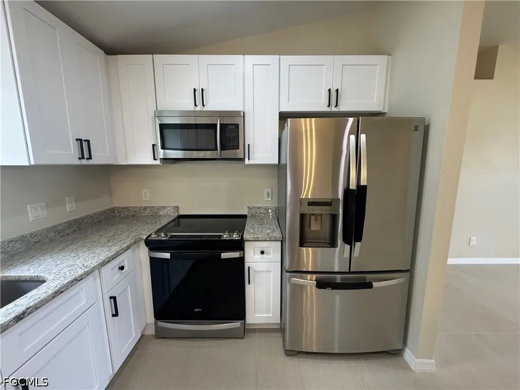 4426 SW Santa Barbara Place Cape Coral FL 33914